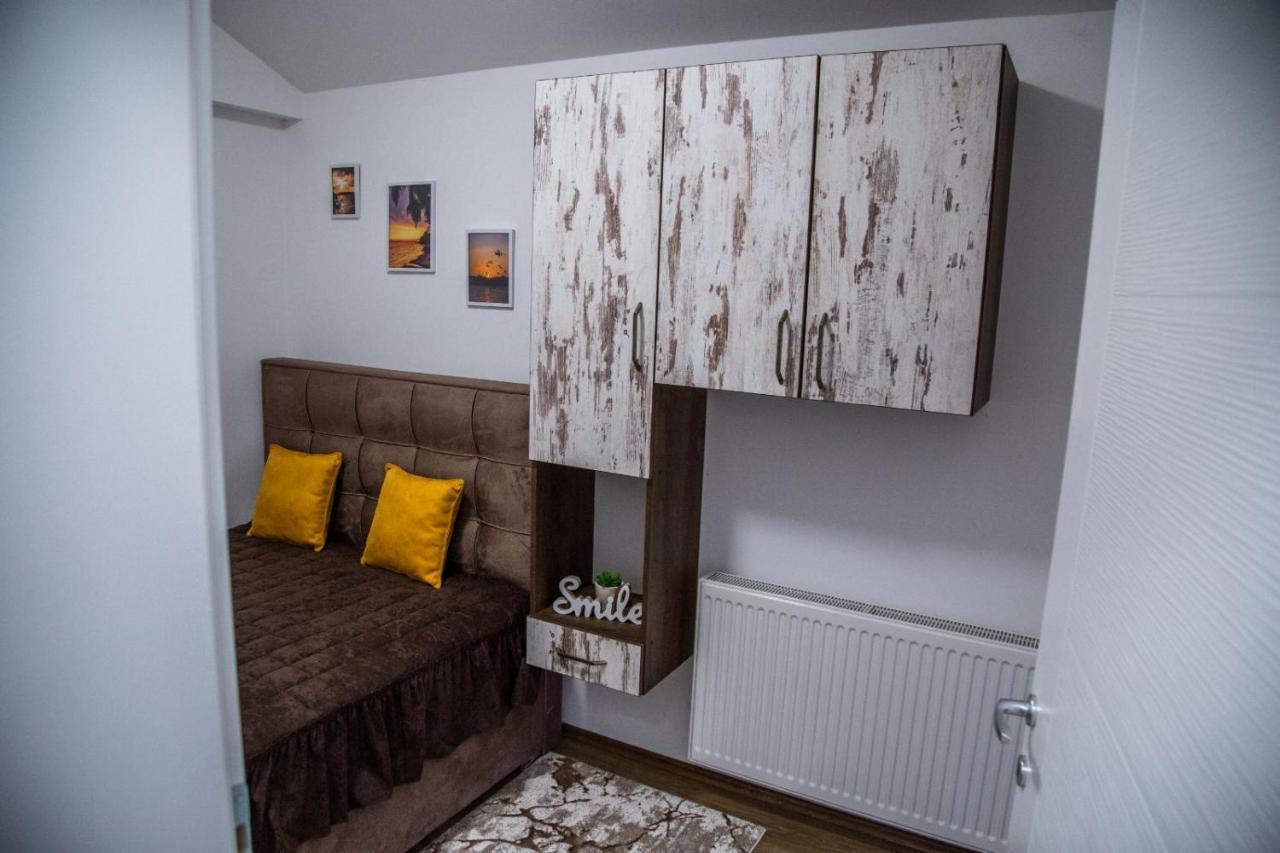 Apartamento Smile Pirot Exterior foto